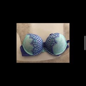 Victoria Secrets Bombshell bra